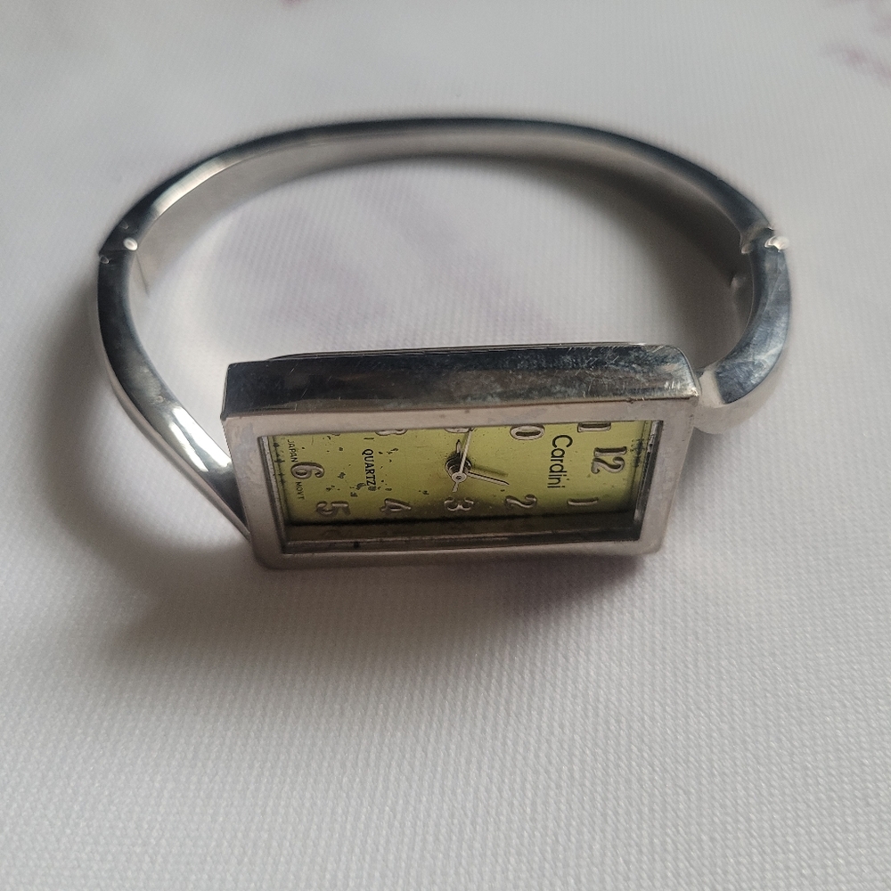 🗽 Cardini apple green vintage watch